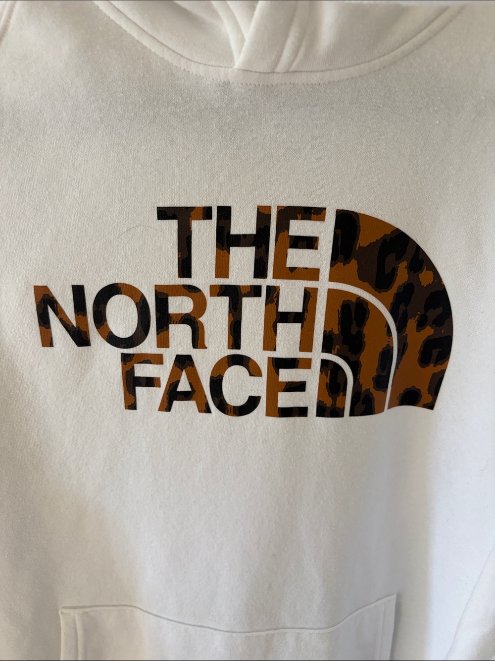 *Rare* The North Face White Hoodie with Leopard-Print Logo - Picture 2 of 4